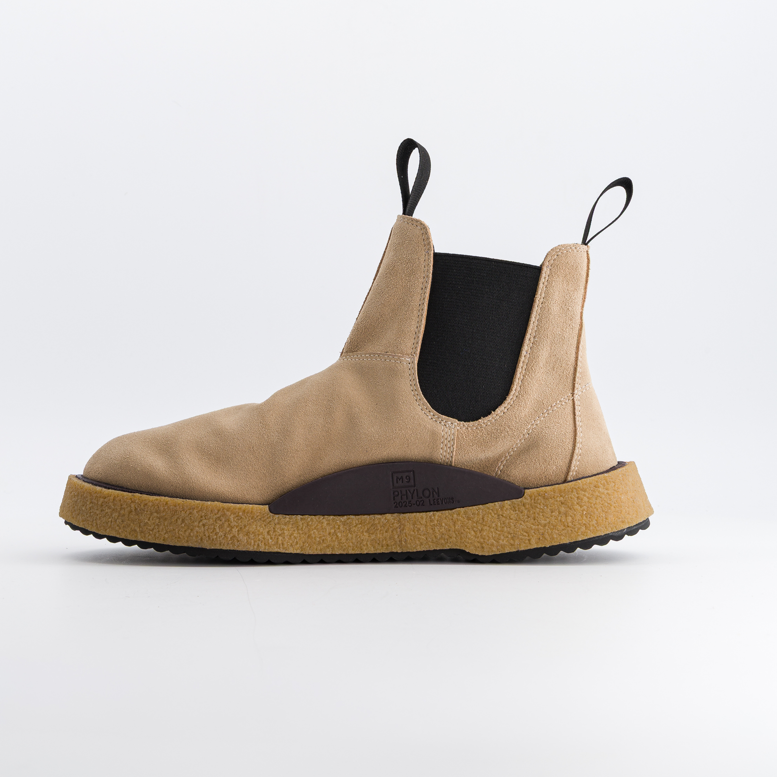 CHELSEA BOOTS